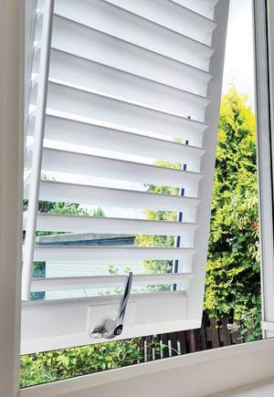 Luxaflex Perfect Fit Shutter