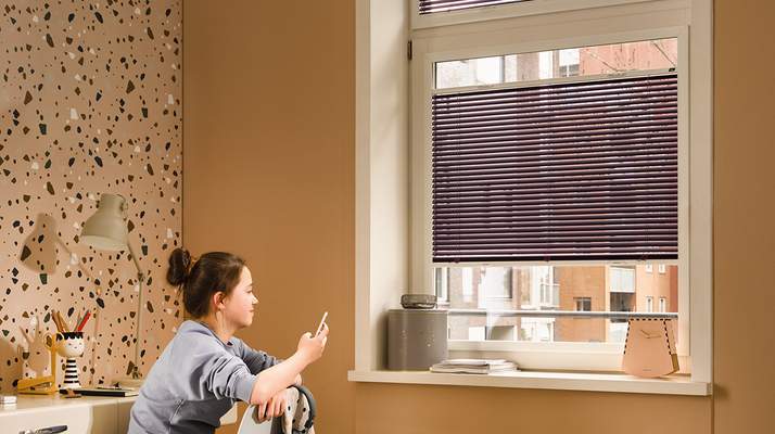 Venetian Blinds with FrameFix™ Solutions